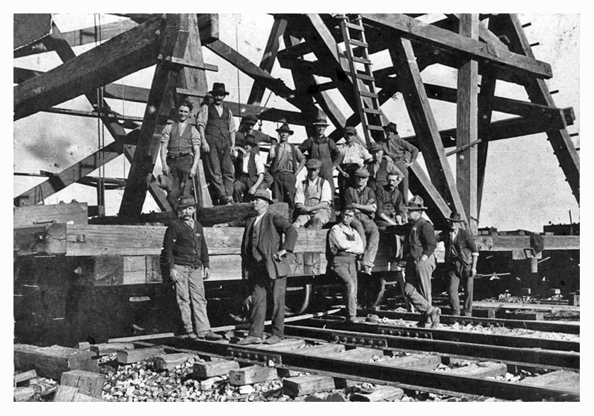 1922 Hume Weir flying-fox builders