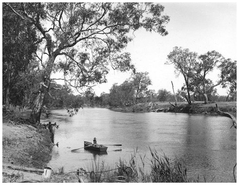 1919 looking upstream at dam site