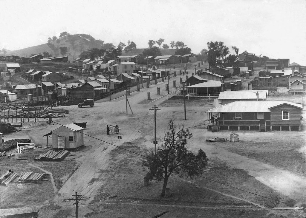 humeweir1.jpg
